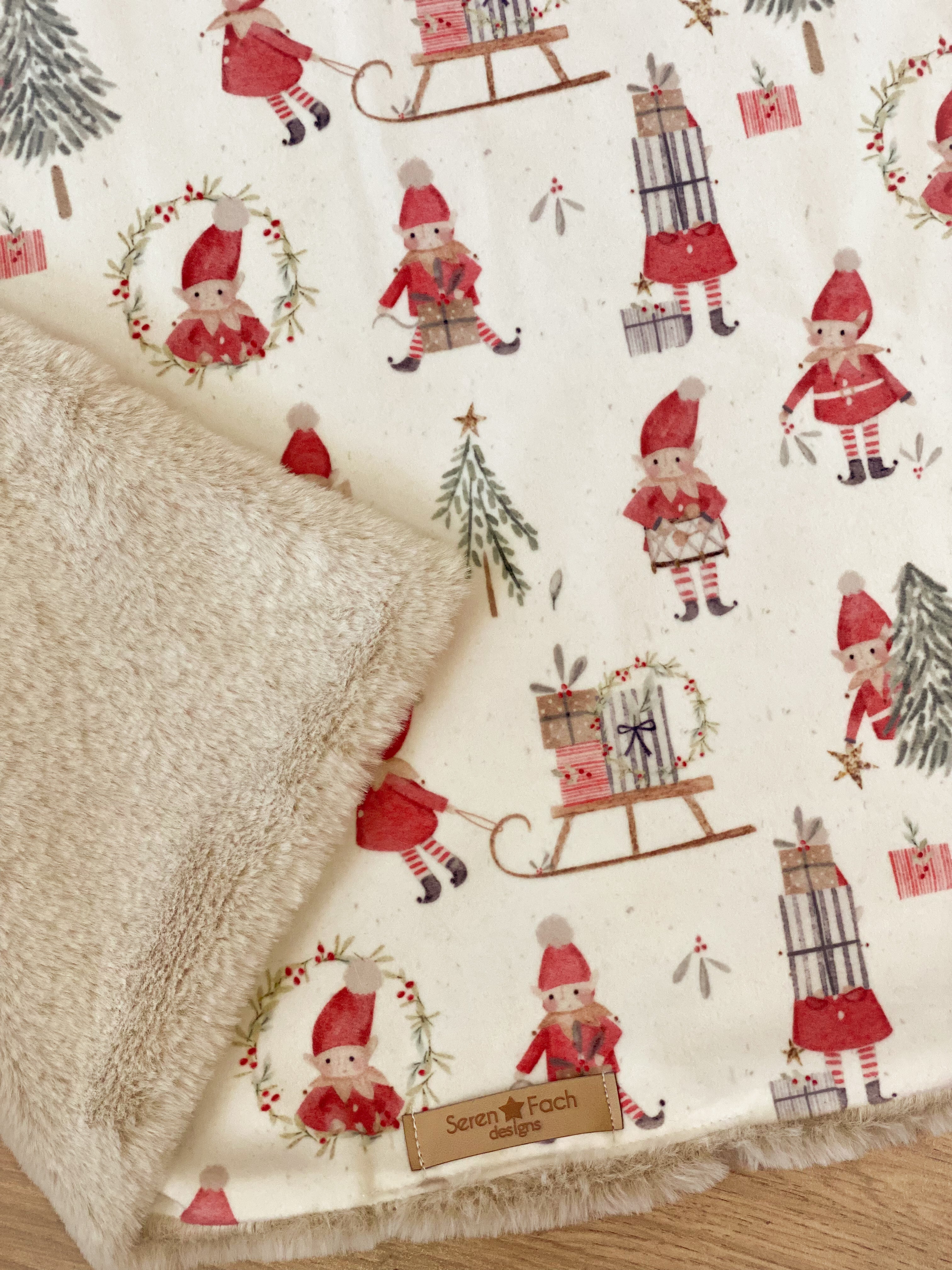 Busy little Elf’s comforter