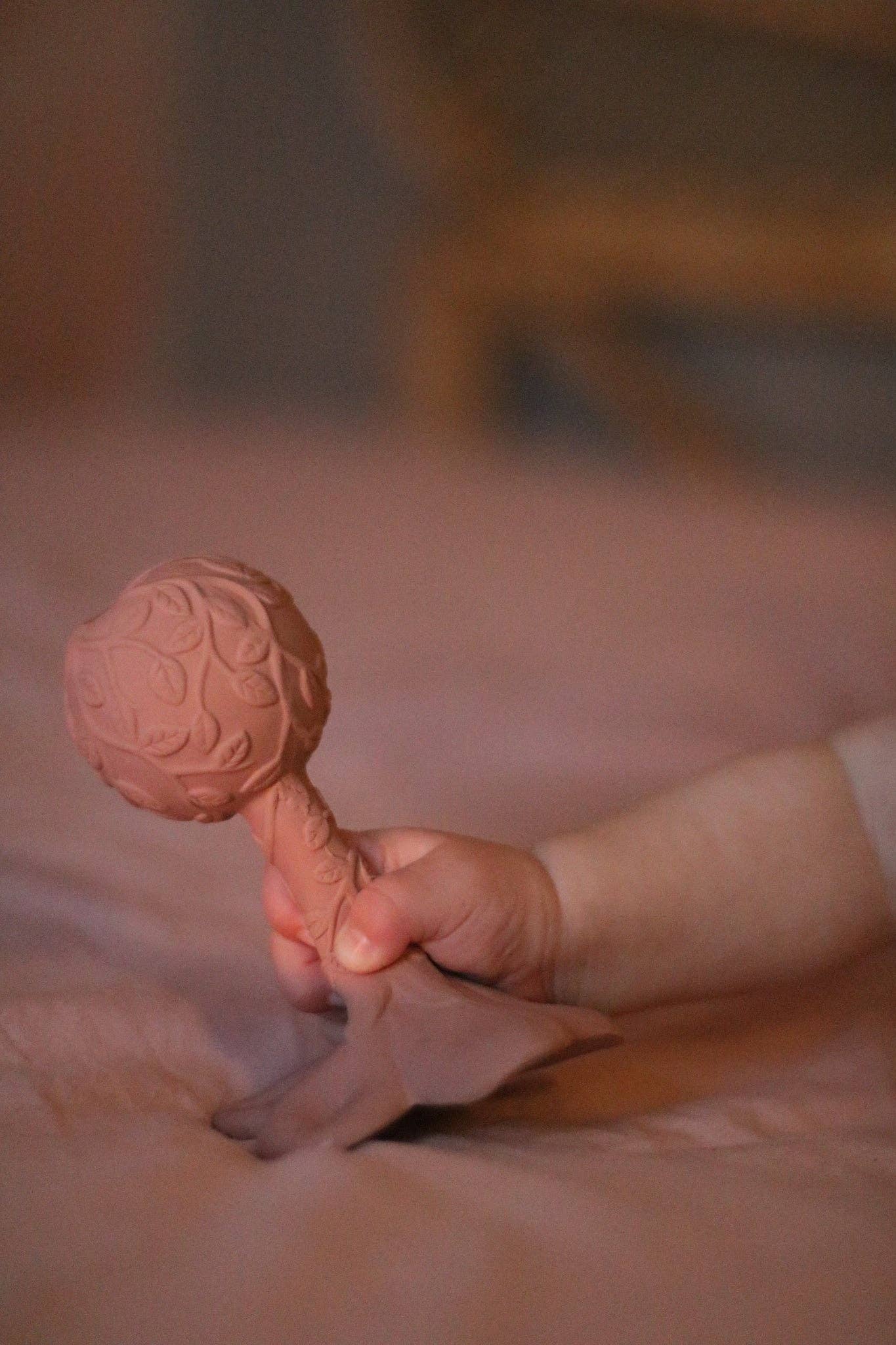 Natural rubber Rattle Plumeria - Rose