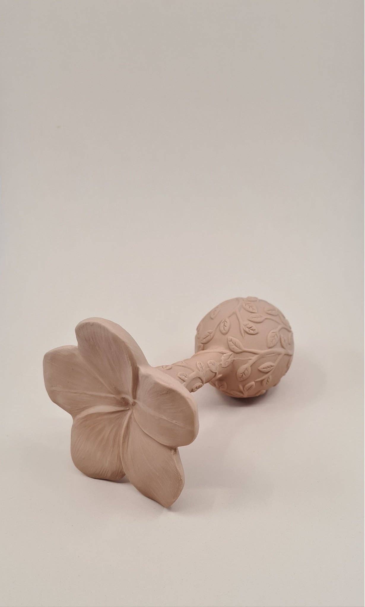 Natural rubber Rattle Plumeria - Rose