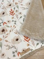 Load image into Gallery viewer, Beige floral blanket
