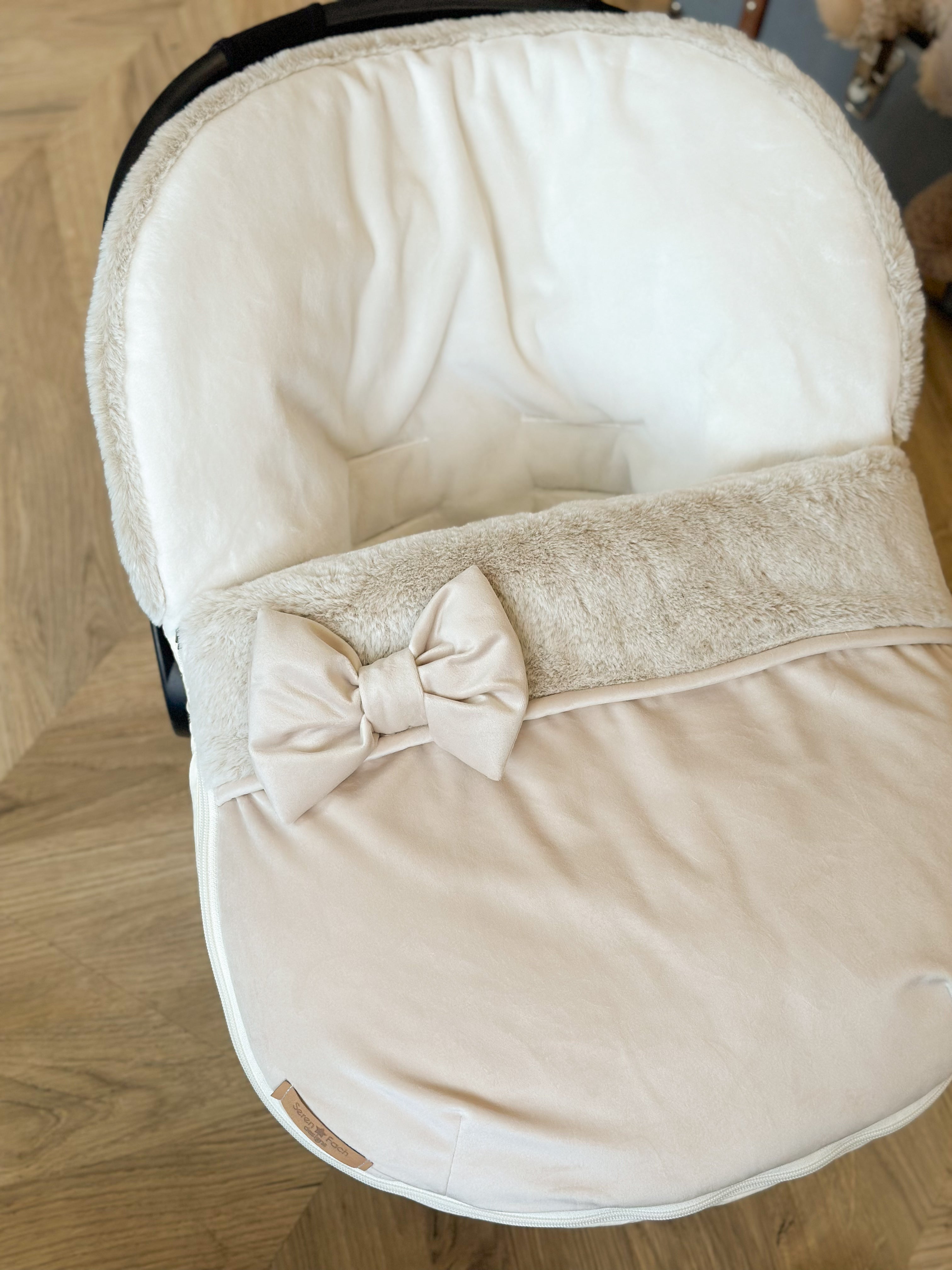 Standard size beige Carseat cosytoes