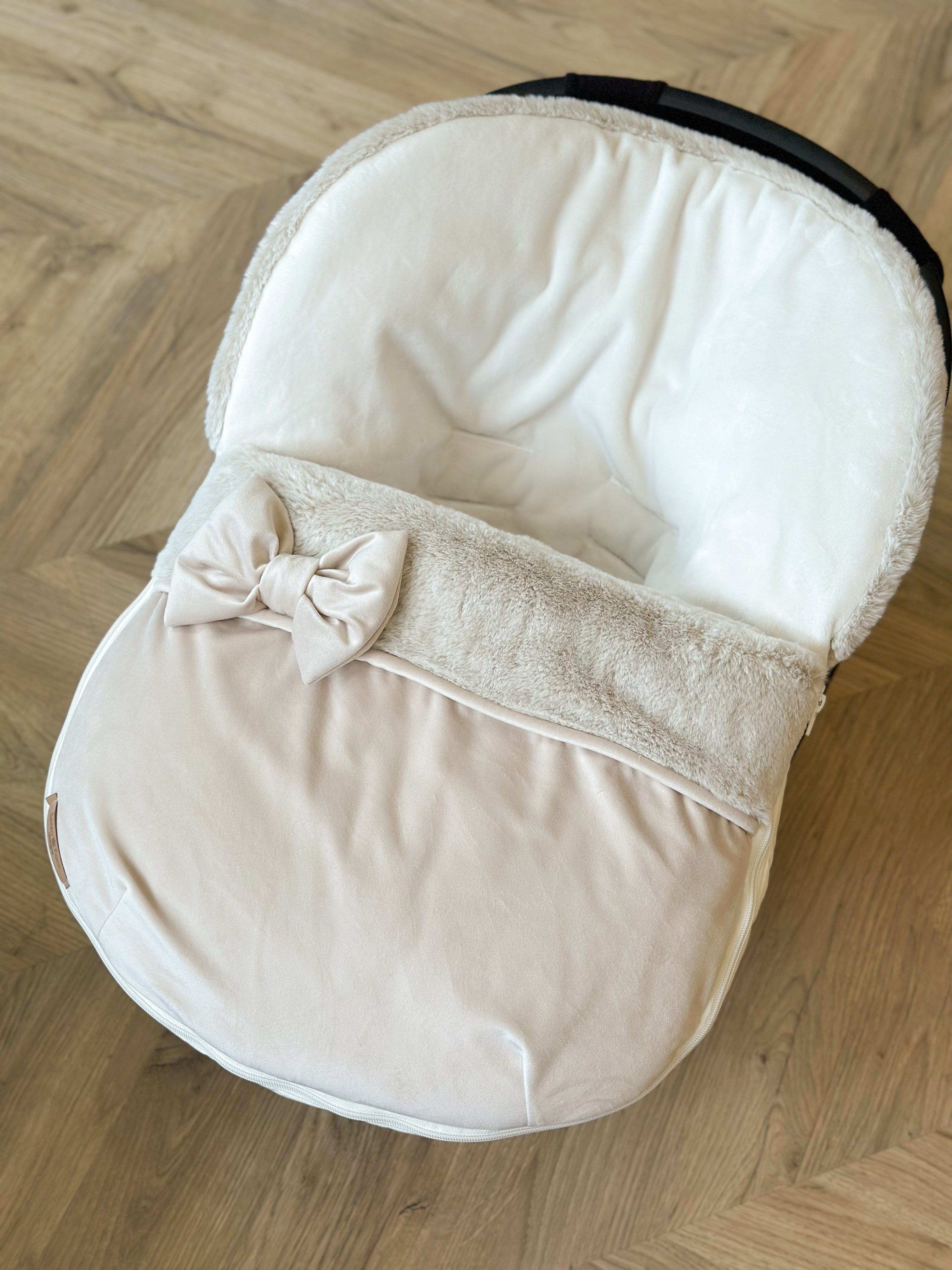 Standard size beige Carseat cosytoes