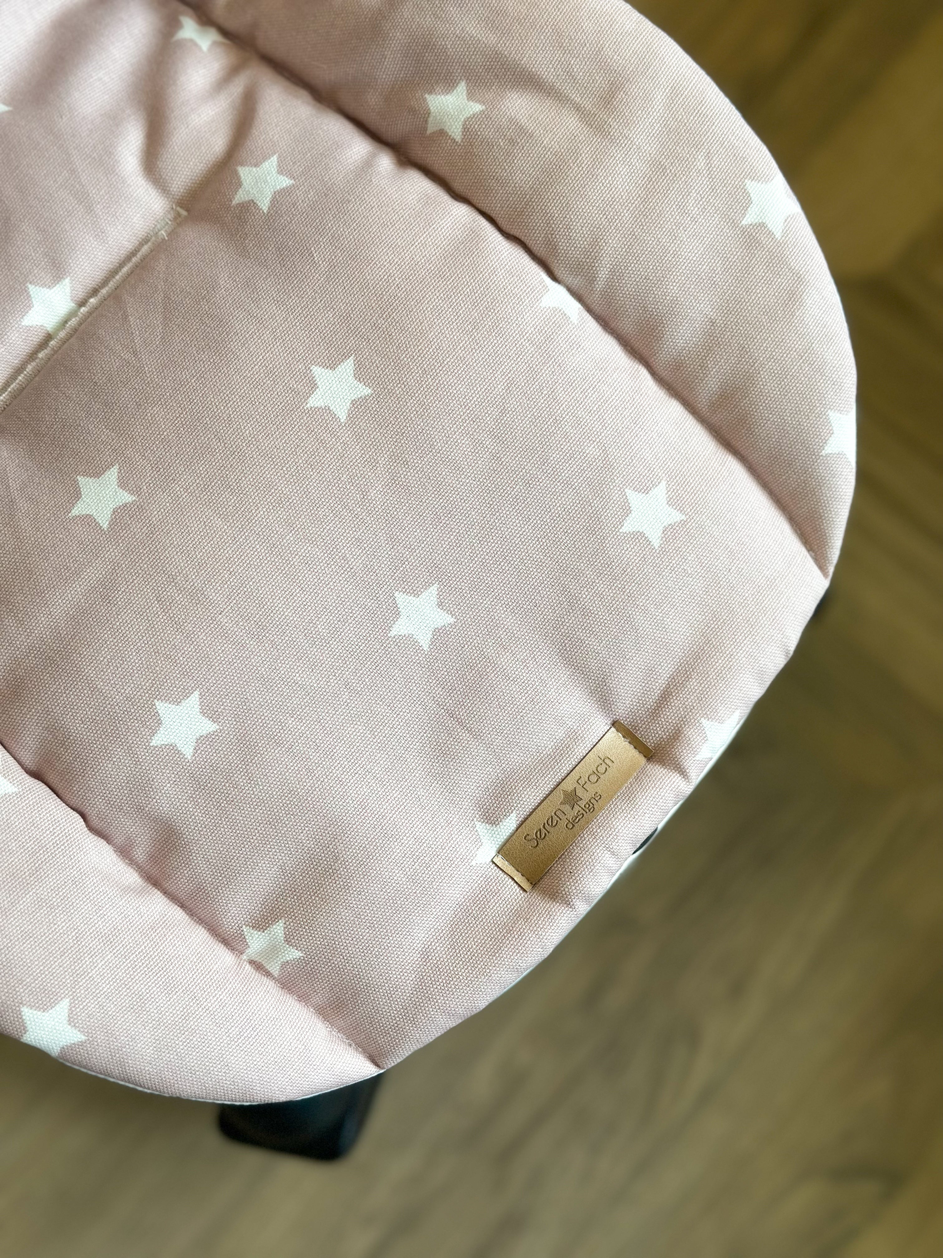 Budget pink star buggy liner