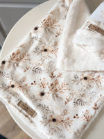 Load image into Gallery viewer, Neutral flower cuddle comforter
