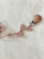 Load image into Gallery viewer, Macramé Dummy Clip Blush G54
