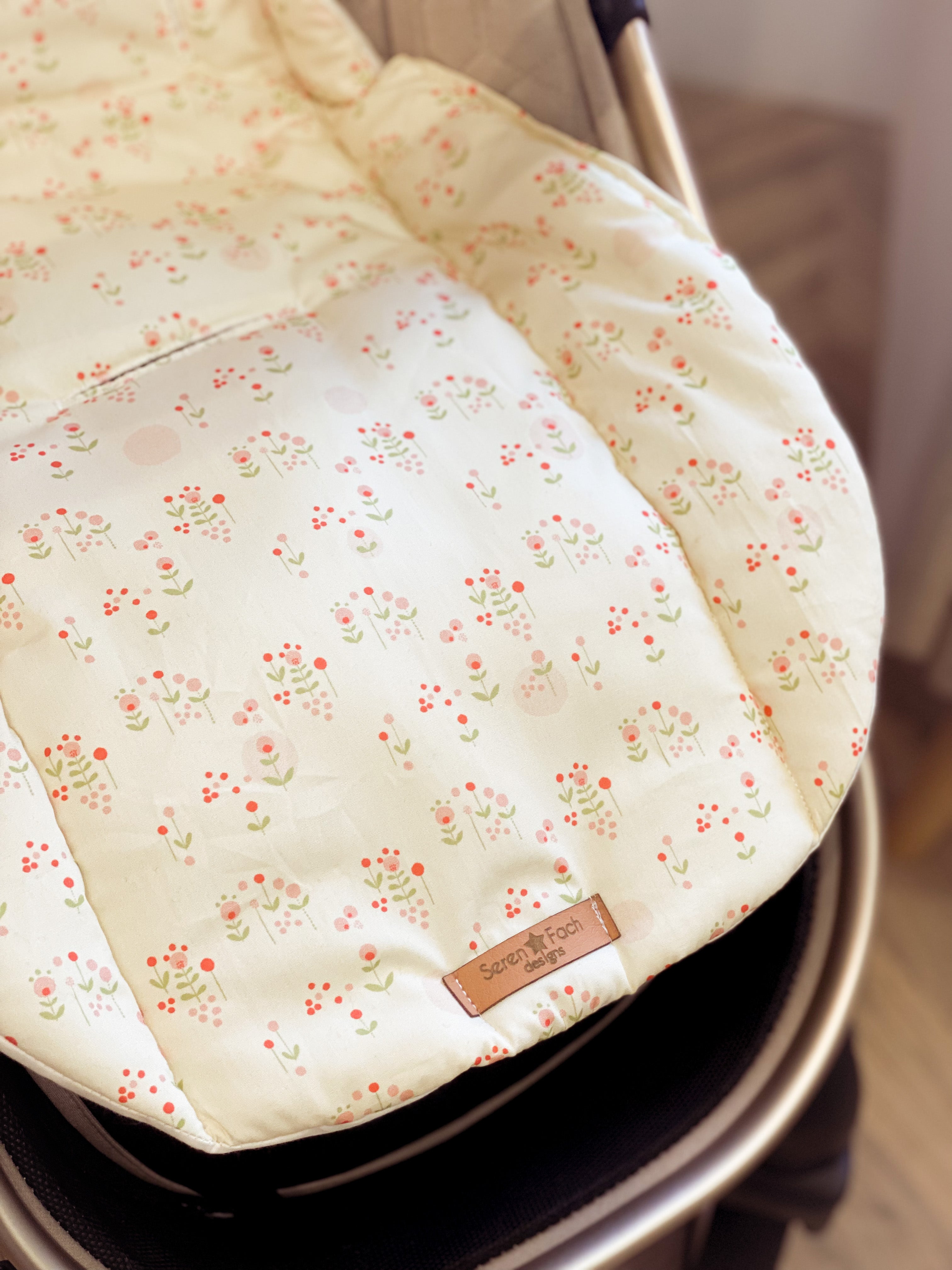 Pretty Meadow Buggy Liner