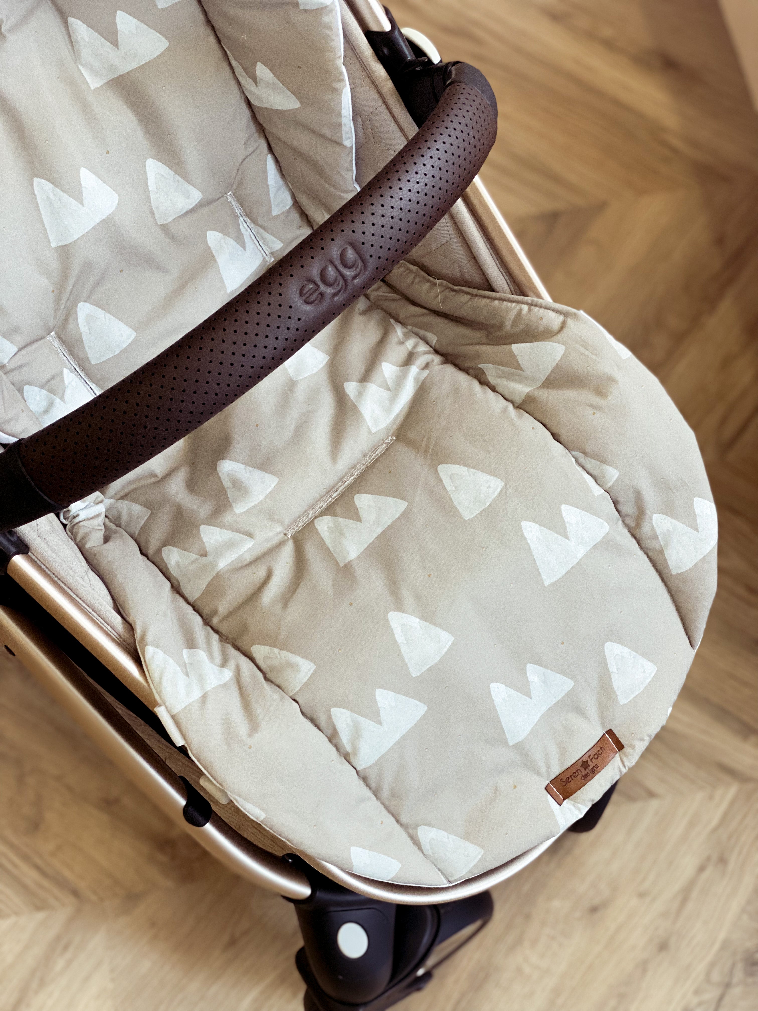 Mountain Peaks beige buggy liner