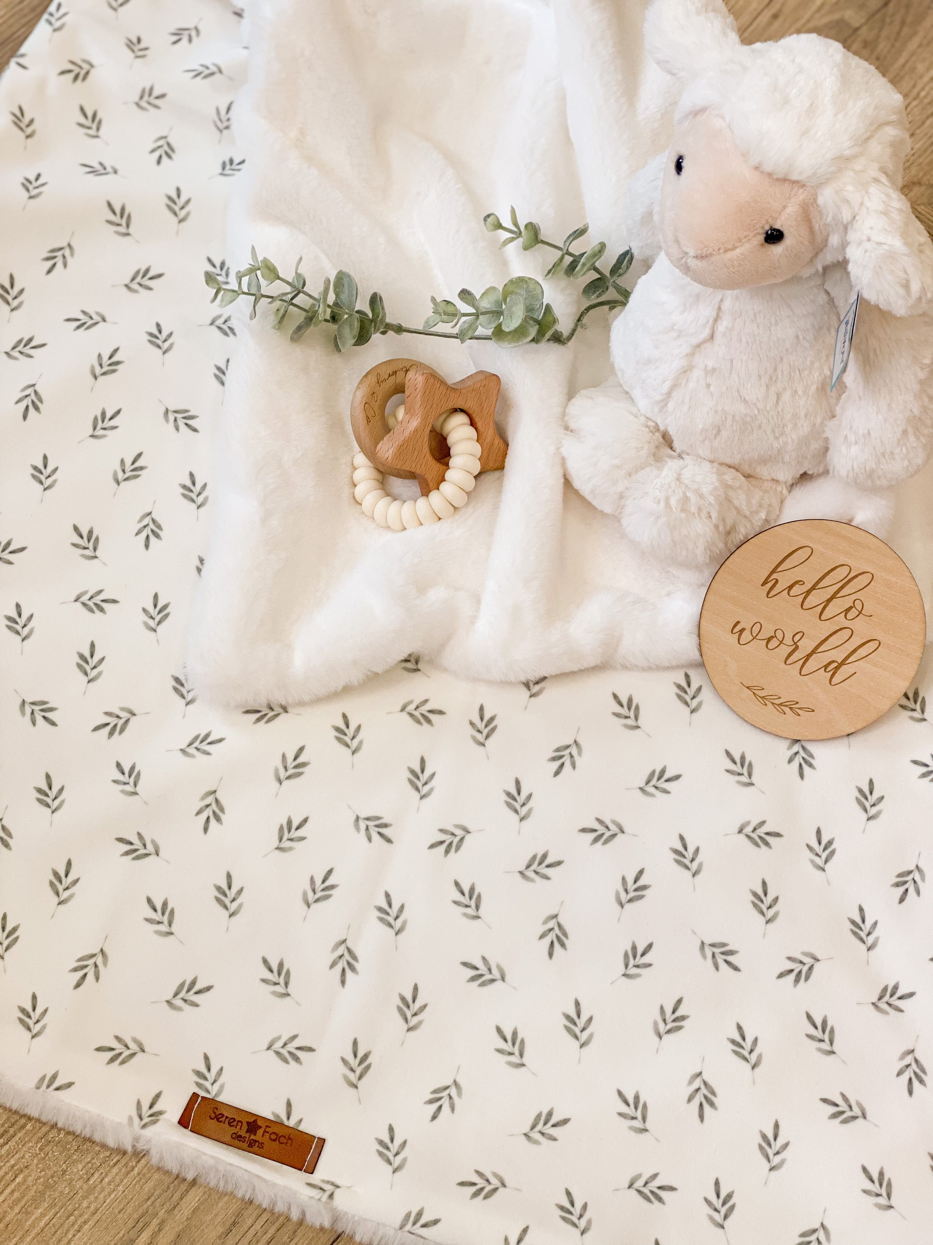 Leaf Lux Blanket